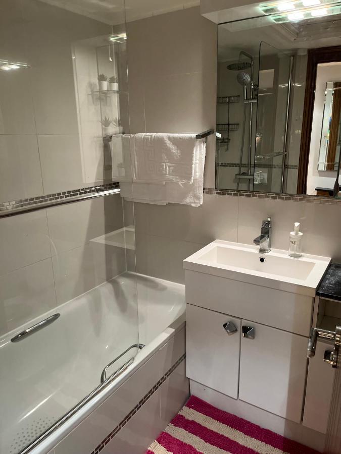 Stunning 1 Bedroom In Stunning Location - Mayfair Area Londres Exterior foto